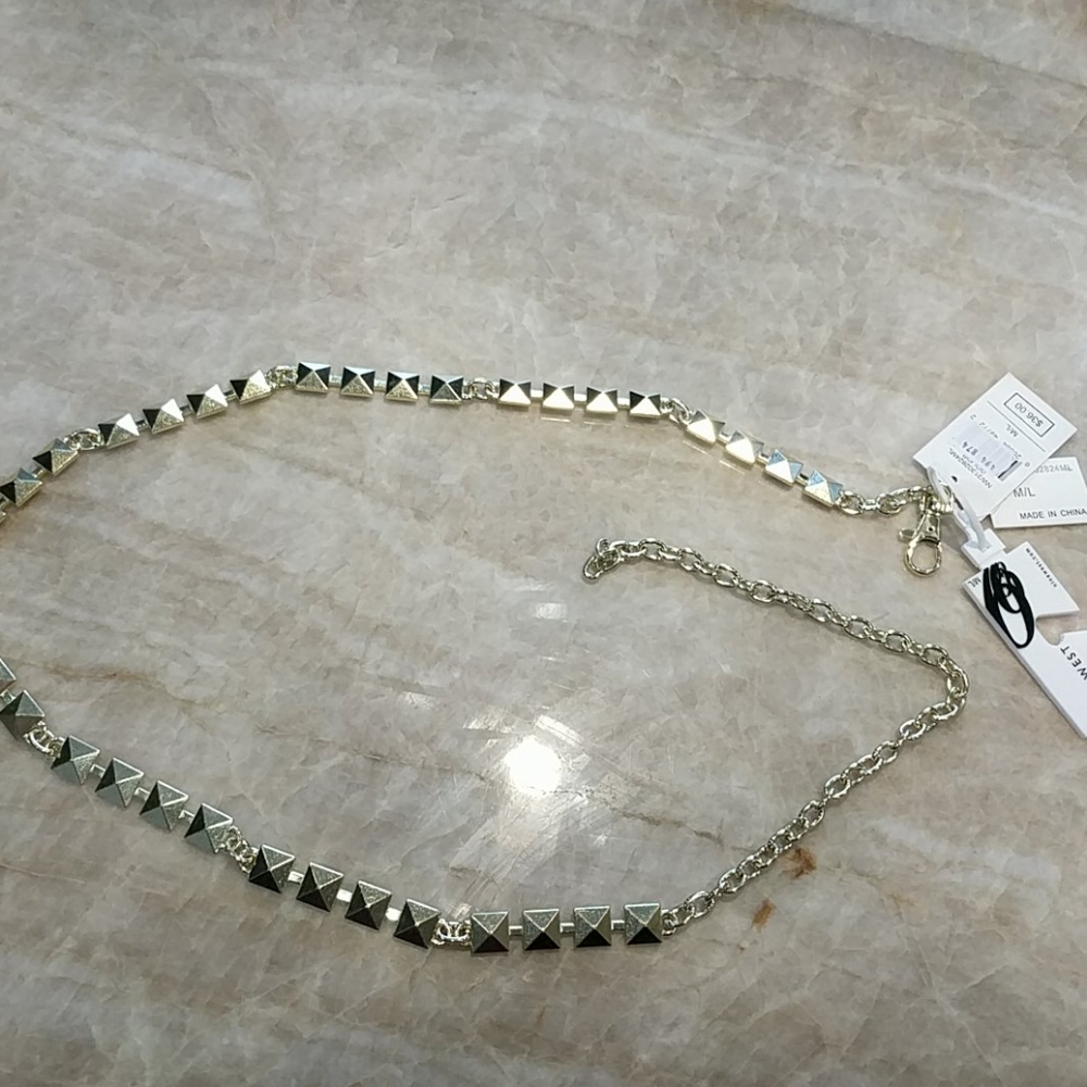 NWT Nine West Gold coloured chain belt